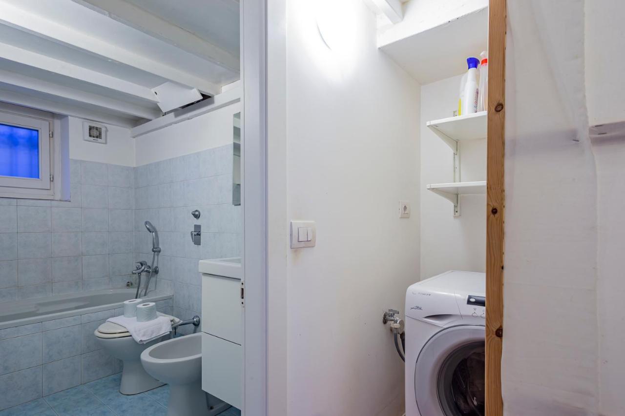 Flat In Isola De Castillia 22 Mailand Exterior foto